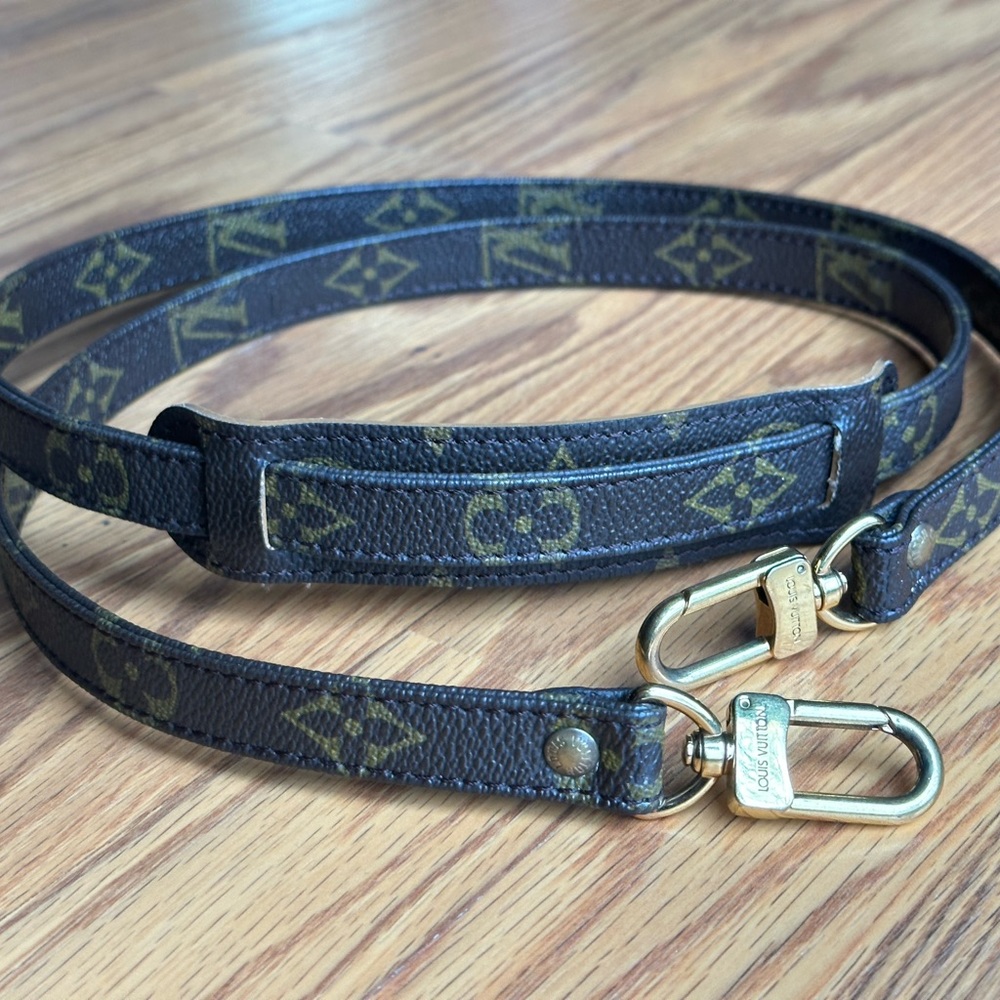 ❌SOLD❌Louis Vuitton monogram shoulder/cross body  straps with padding